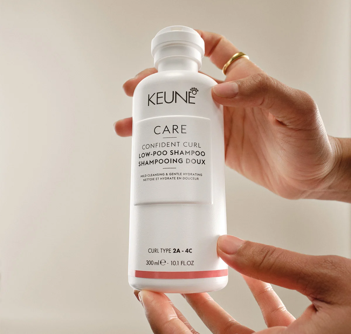 Lifestyle Image of Keune Care Confident Curl Low-Poo Shampoo