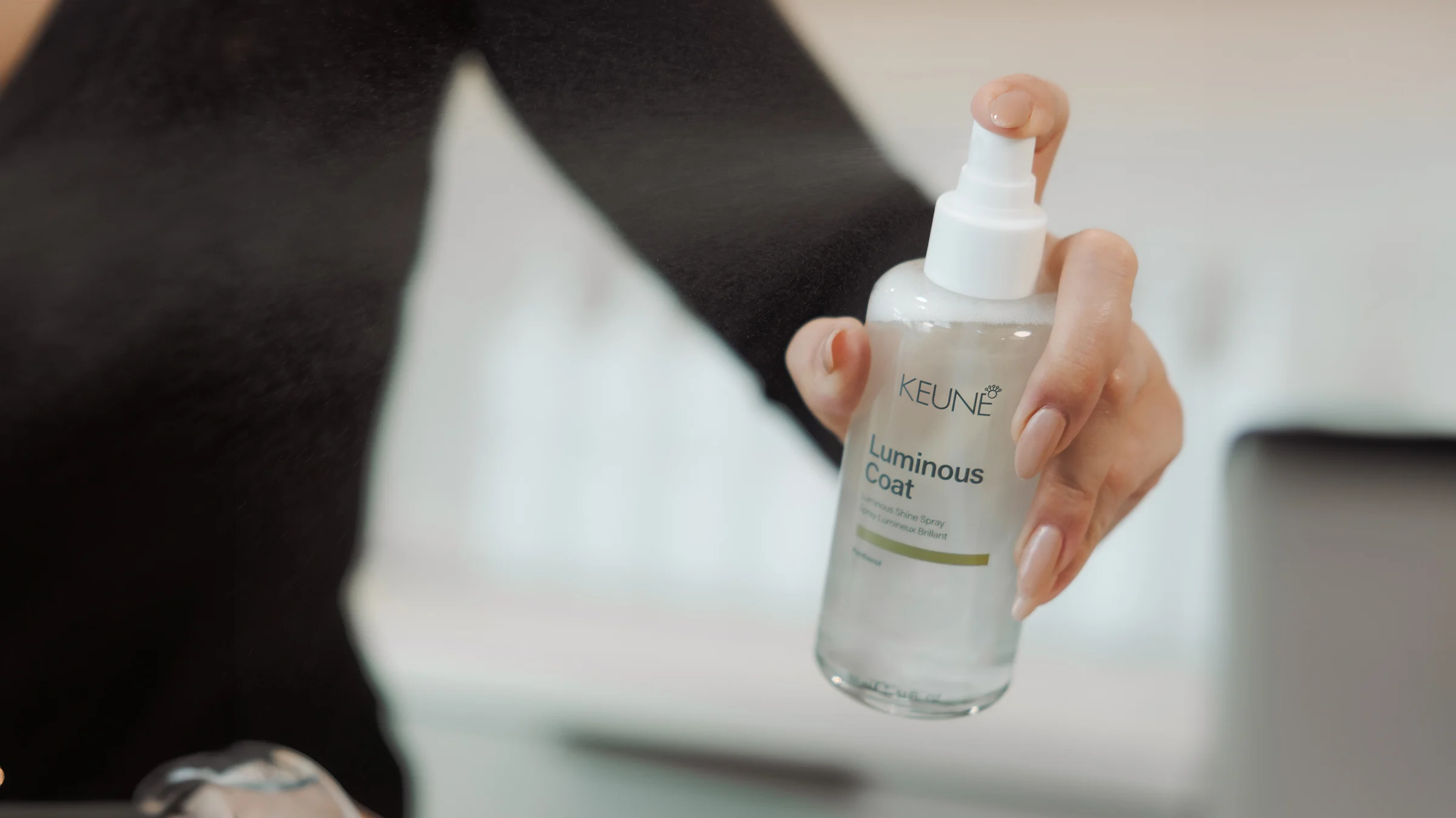 Luminous Coat Shine Spray - desktop