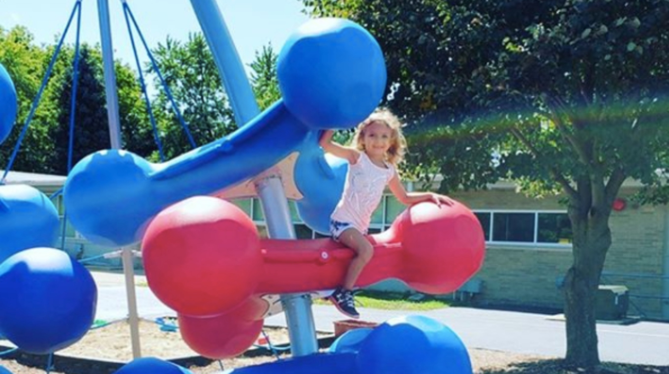 Mom's Hilariously 'Inappropriate' Playground Photo Has Parents Cry