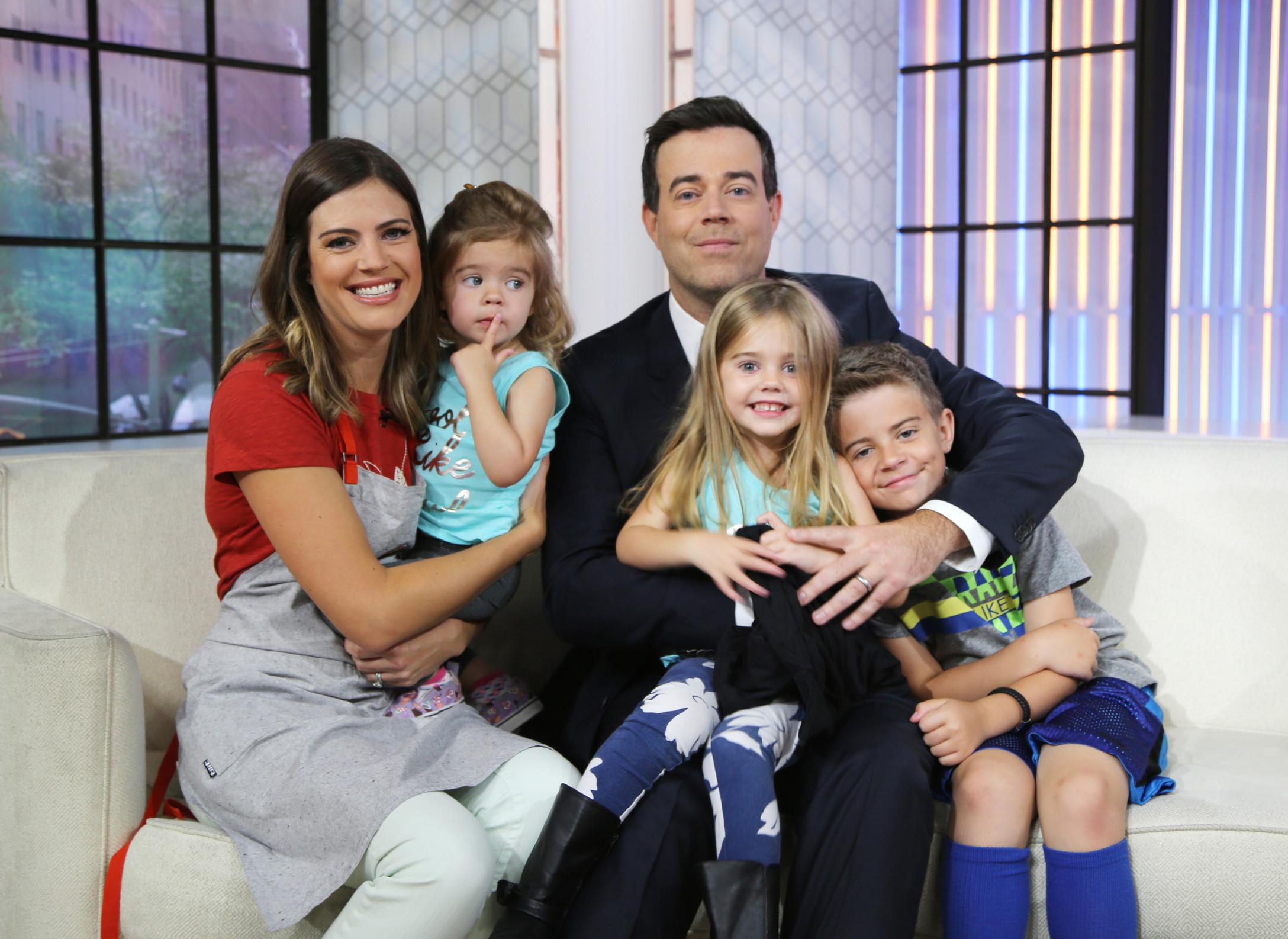 carson-daly-reveals-his-sleep-divorce-is-still-going-strong-two-years-later-mom-com