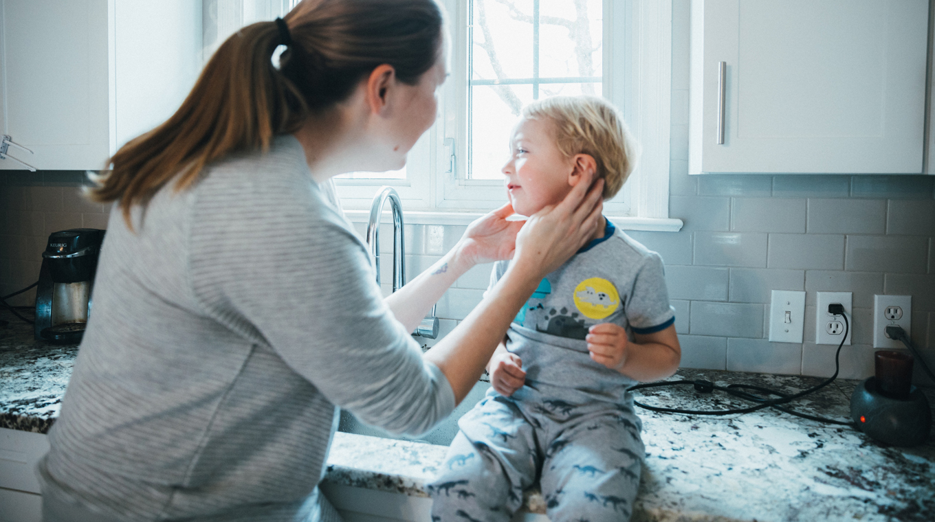 Basic First-Aid Tips Every Parent Should Know | Mom.com
