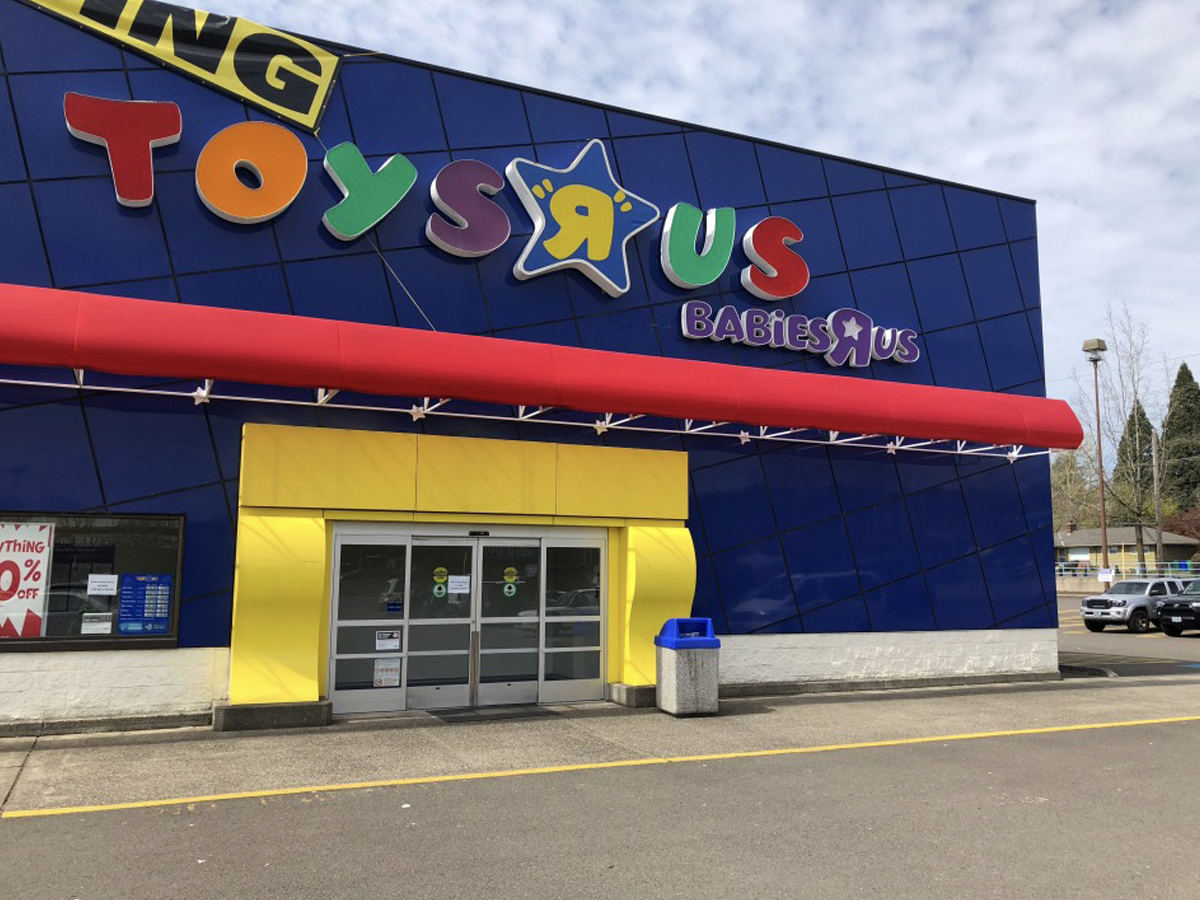 Toys R Us Reopening 2019 