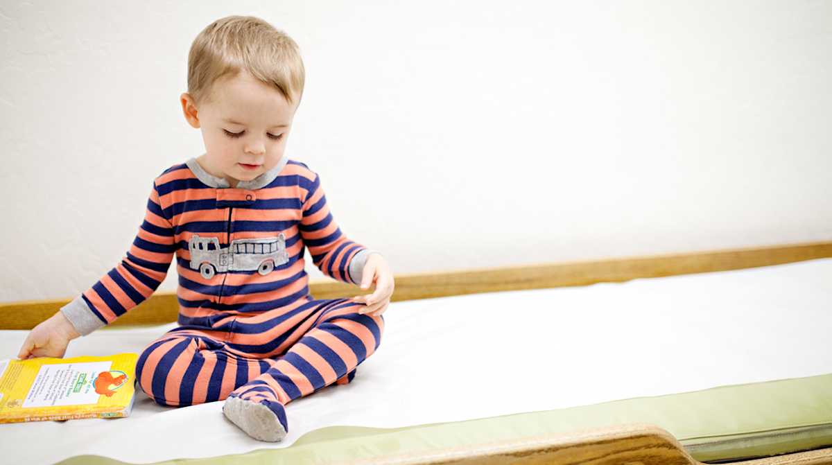 Why Won T My Baby Or Toddler Sleep After The Flu Shot Mom Com Why Won T My Baby Or Toddler Sleep After The Flu Shot Mom Com