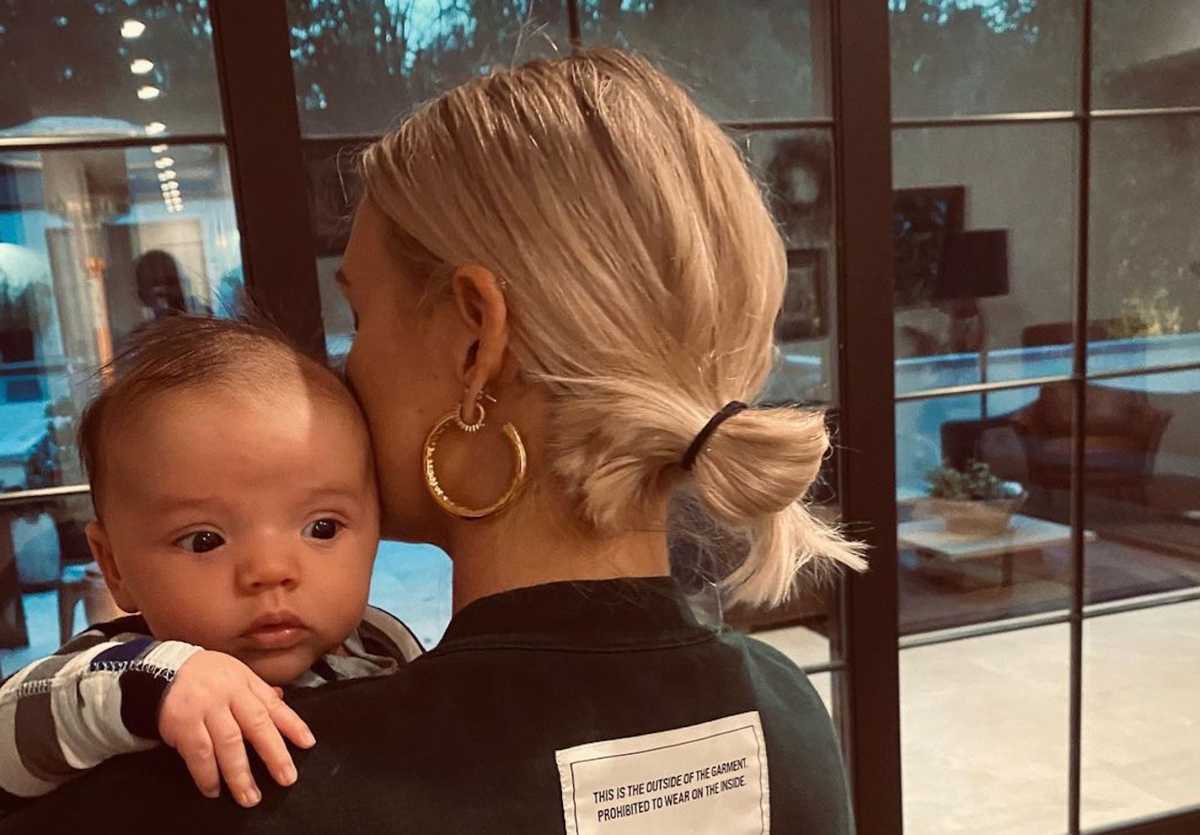 Ashlee Simpson Admits To Feeling Confused And Guilty While Breastfeeding Her Son Ziggy