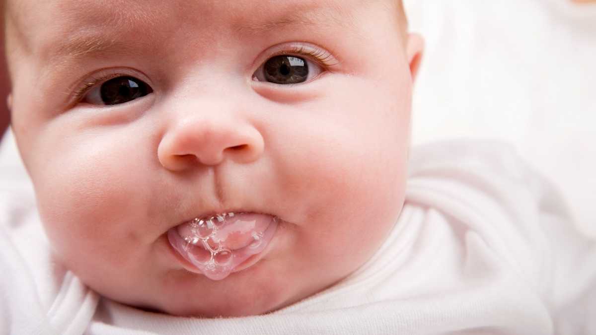 Do You Have a Drooly Baby? Here Are Some Tips for Dealing With Drool ...