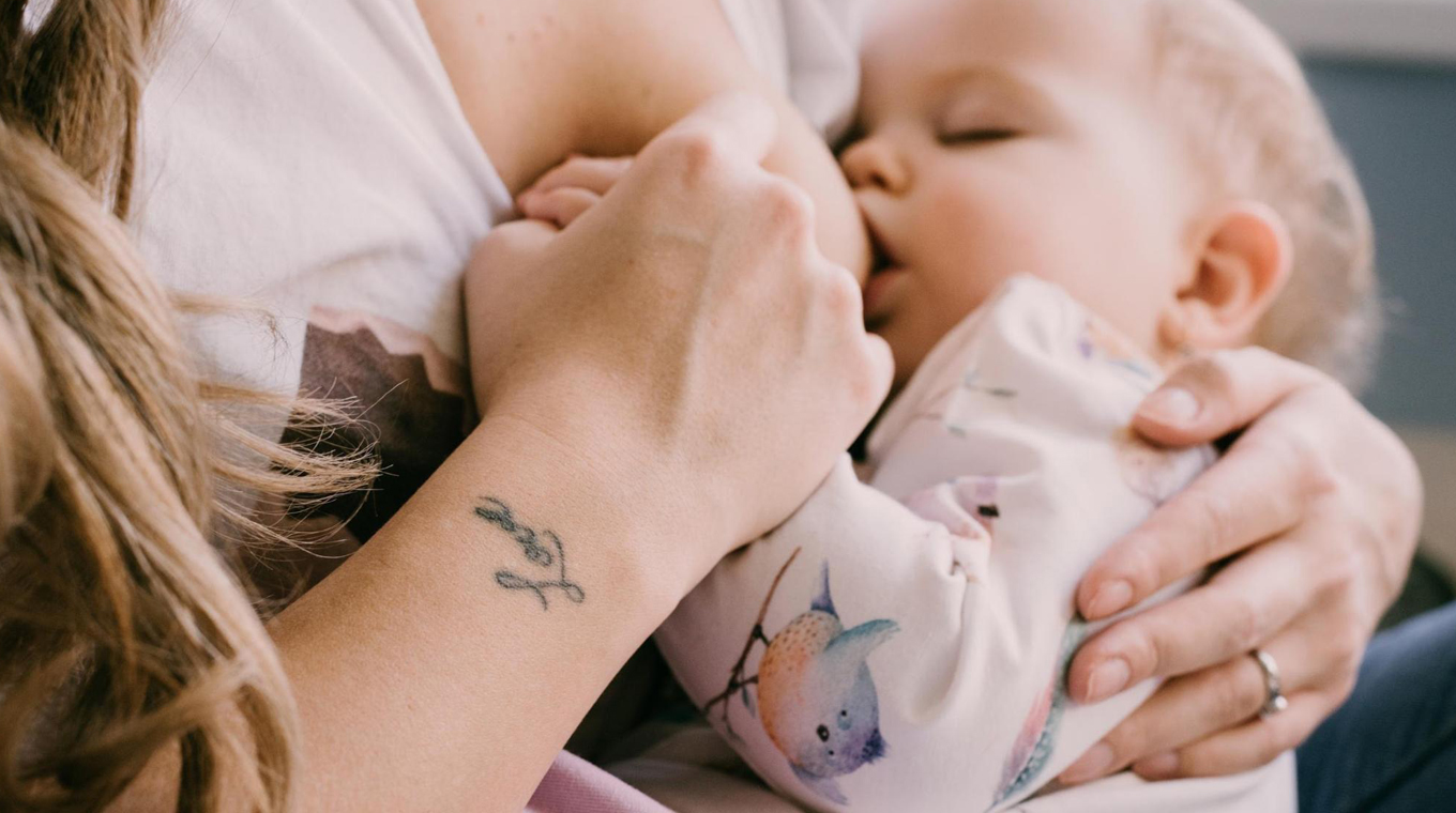 How Do I Deal With Breastfeeding When My Baby Is Teething?