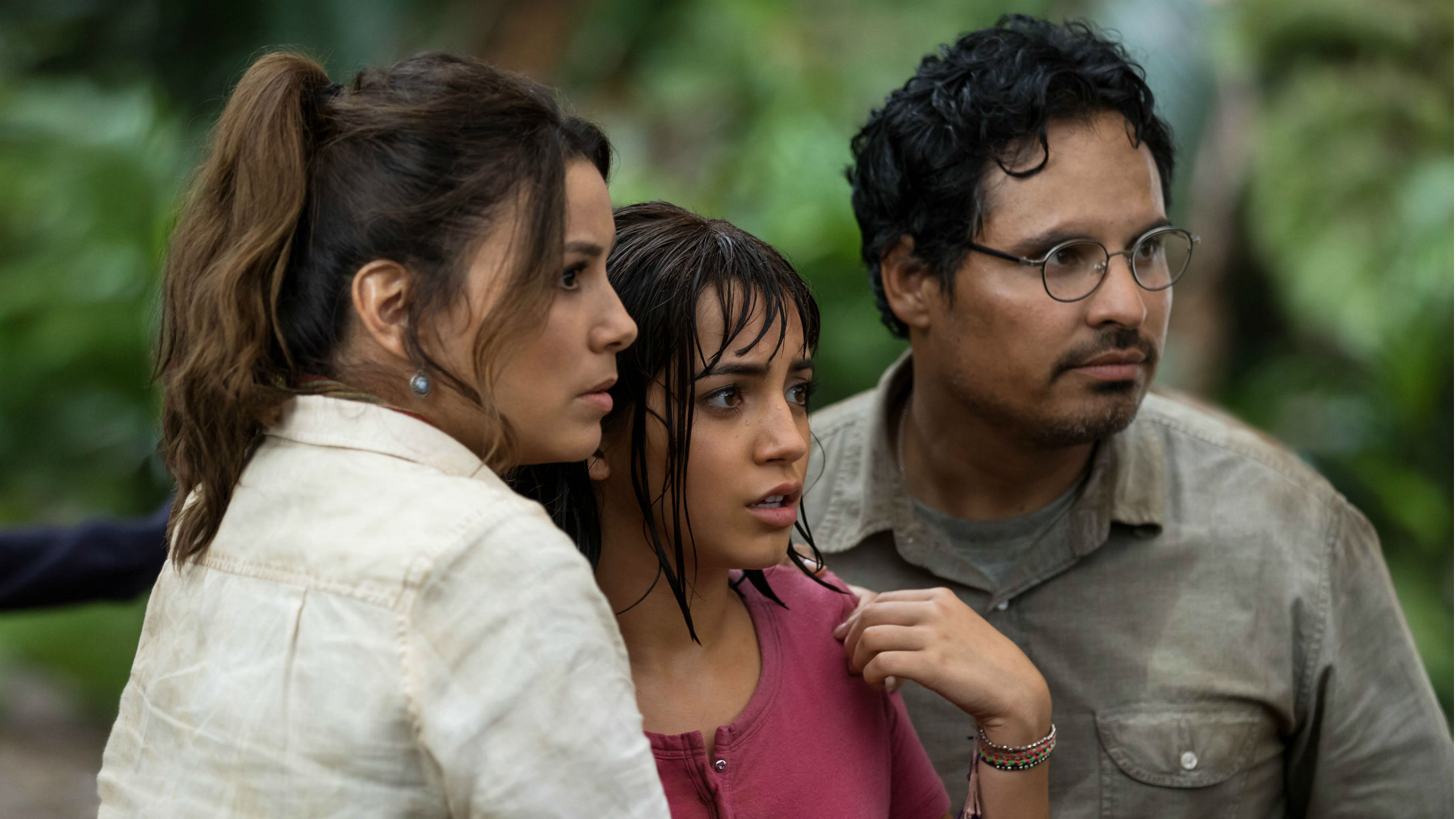 Eva Longoria & Micheal Peña Exclusive Interview for 'Dora & the Lost City  of Gold