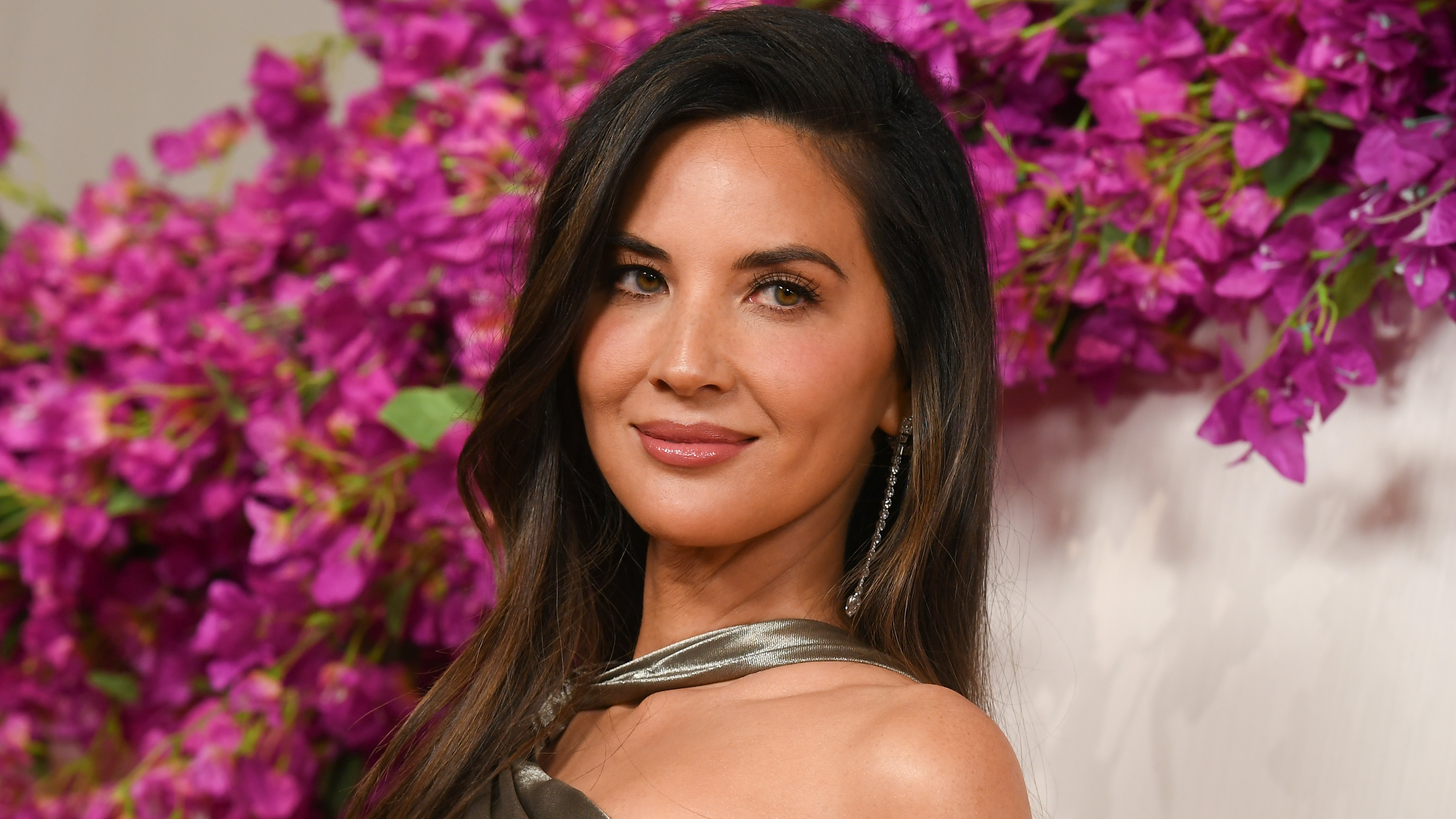 Olivia Munn Reveals She Was Diagnosed With Breast Cancer, Had A Double ...