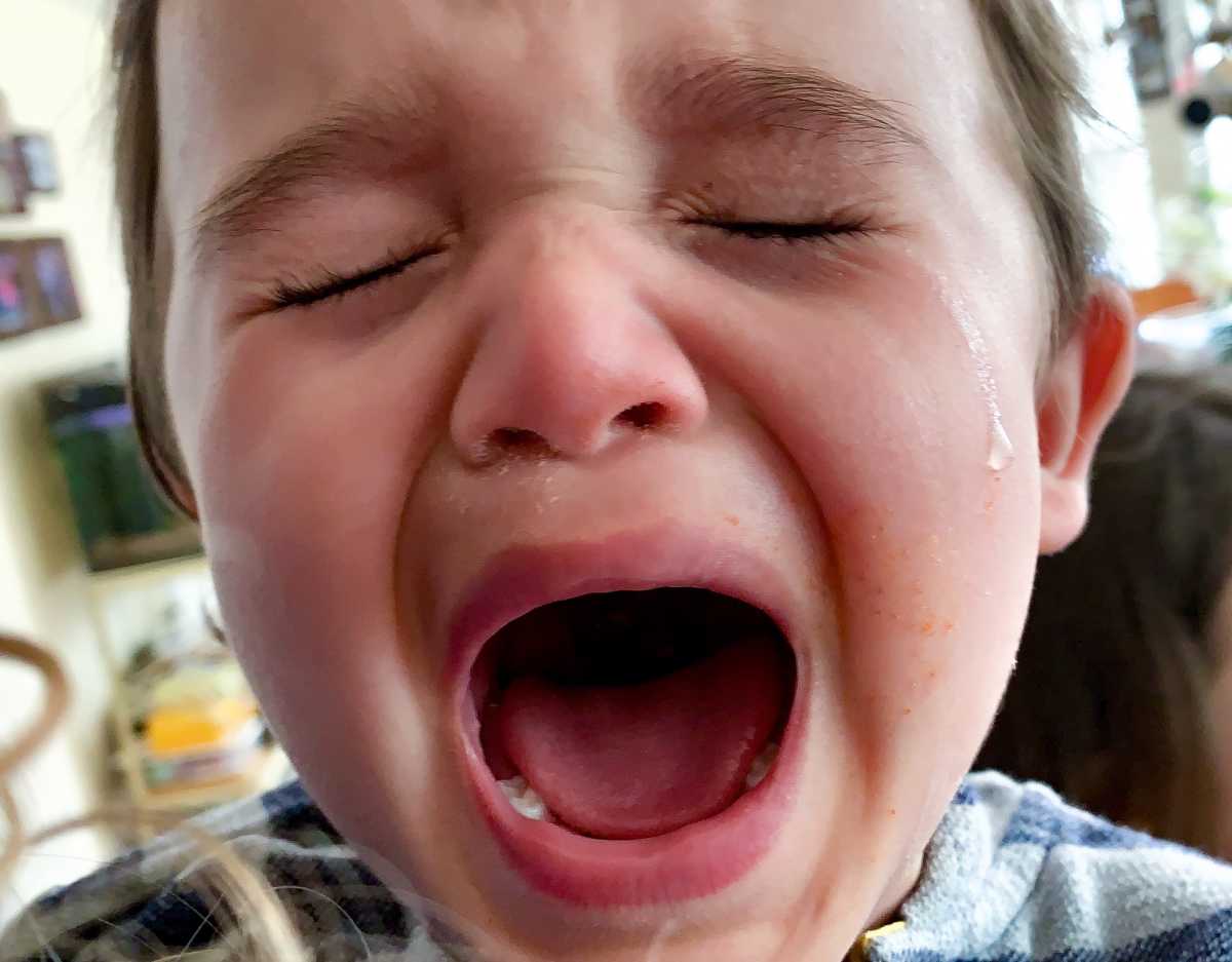 What To Do When Your Kid Throws a Tantrum