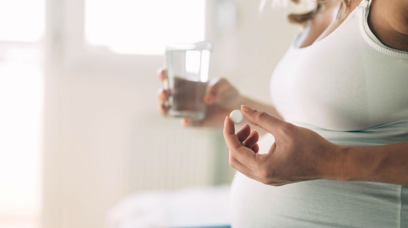 What Are Some Home Remedies For Heartburn While Pregnant?