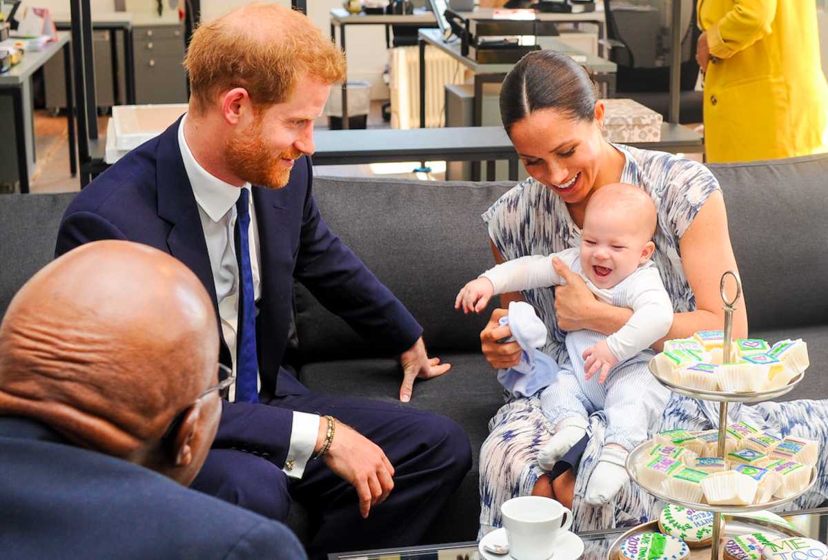 Meghan Markle And Prince Harry S Son Archie Stole The Show During Family Birthday Call Mom Com