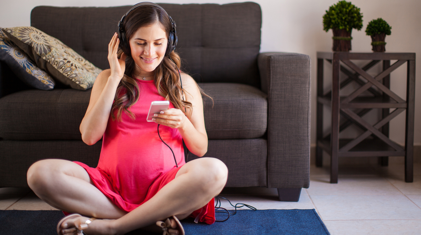 How Safe Is Cellphone Use While Pregnant?
