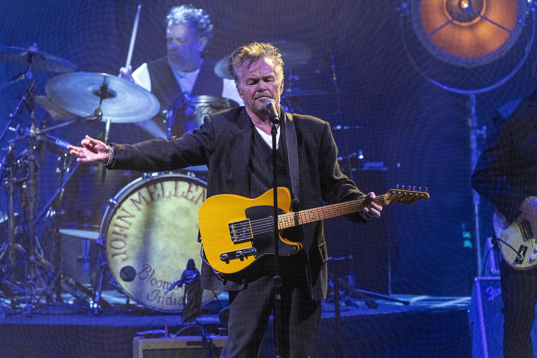 John Mellencamp's Grandchildren Join Him Onstage to Sing His '80s Hit