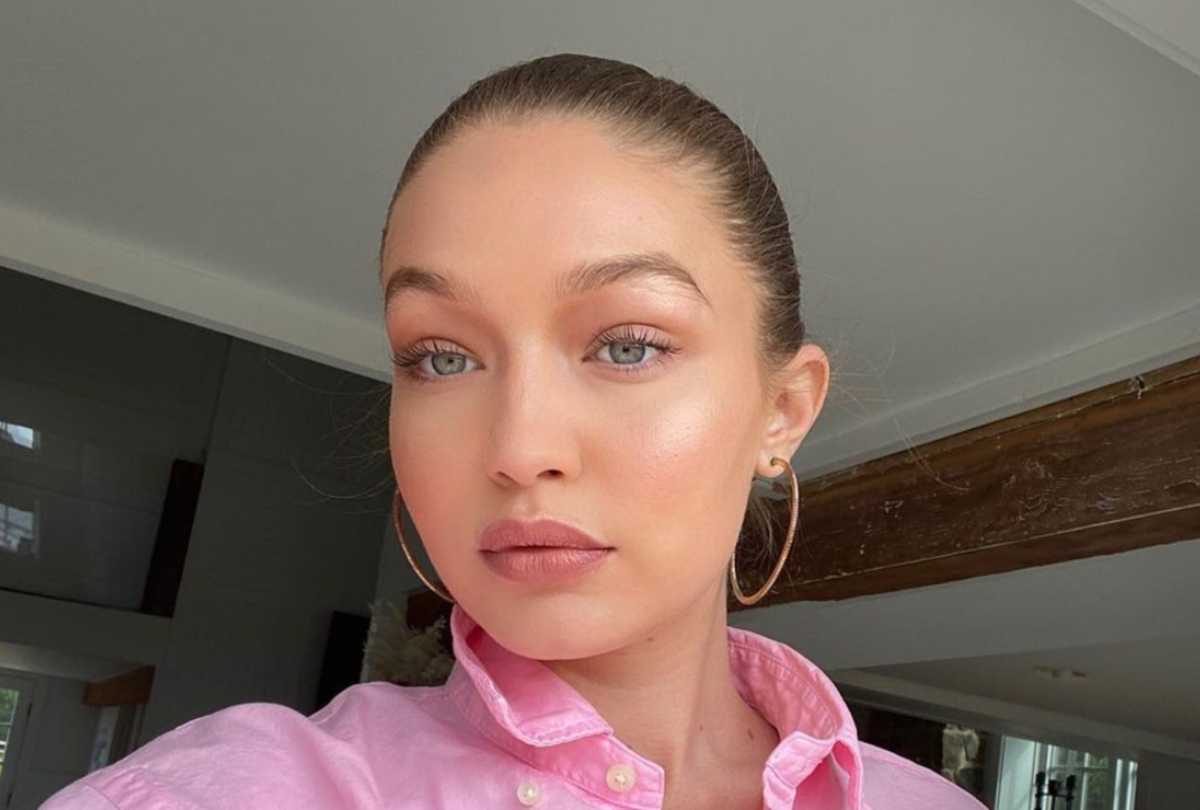 Gigi Hadid and daughter Khai are twinning in new photos
