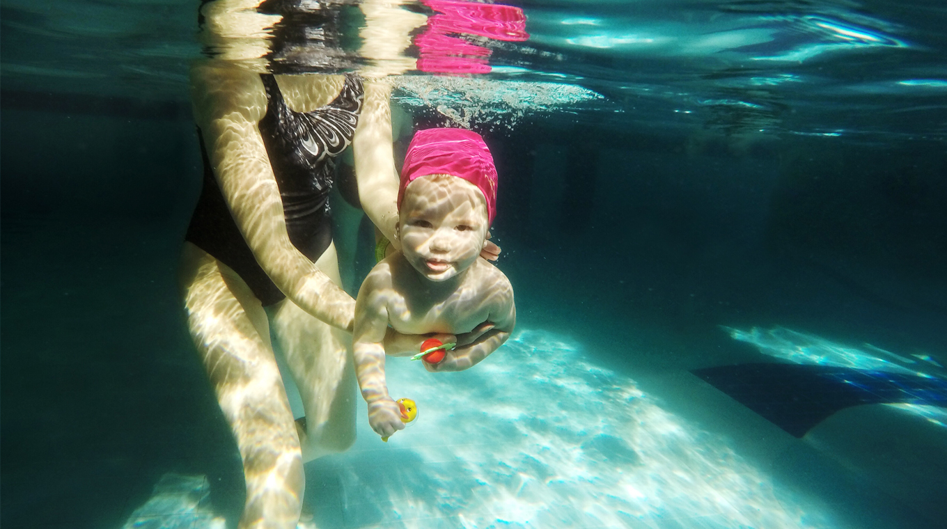 What Is the Right Age To Start Swimming?