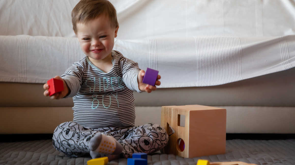Block Play Benefits Babies and Toddlers – Happiest Baby