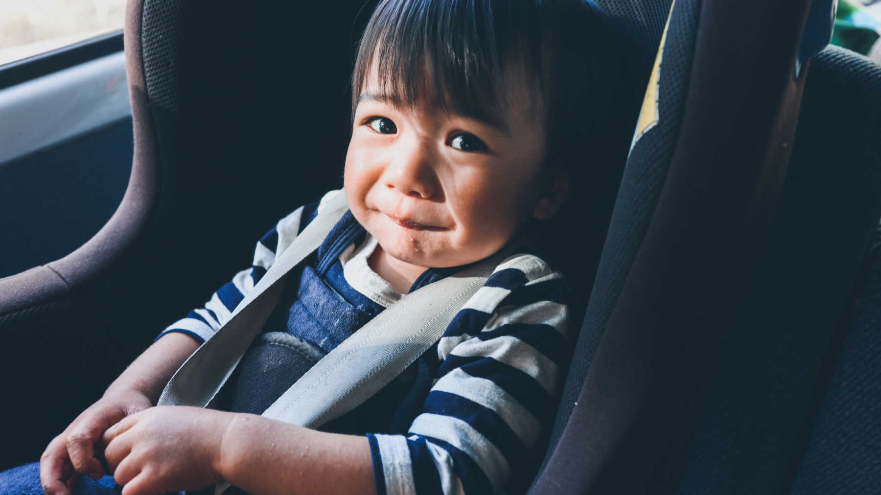 how to deal with crying baby while driving