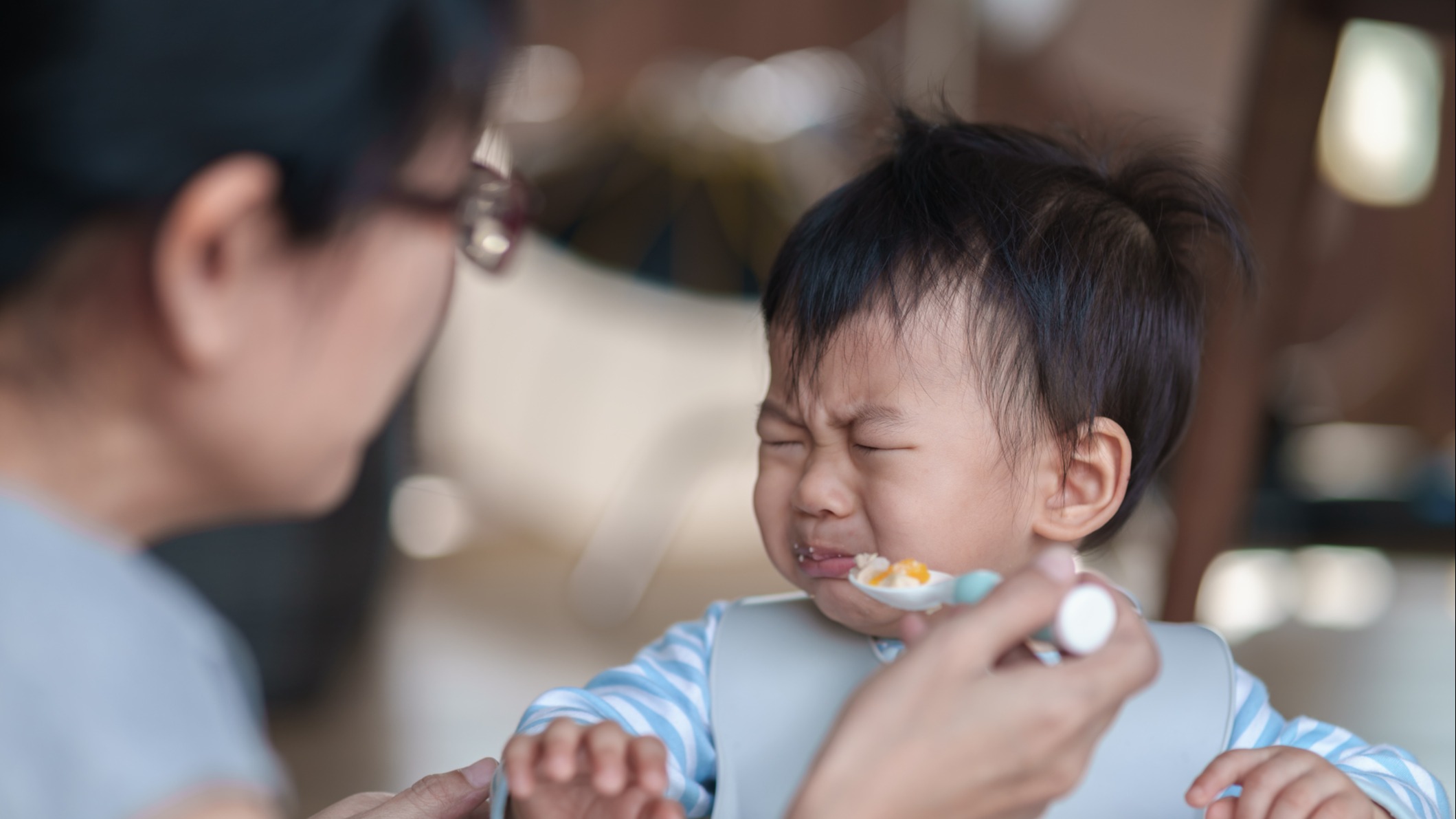 Parenting advice: My mom keeps trying to force expired thanksgiving  leftovers on my kids.