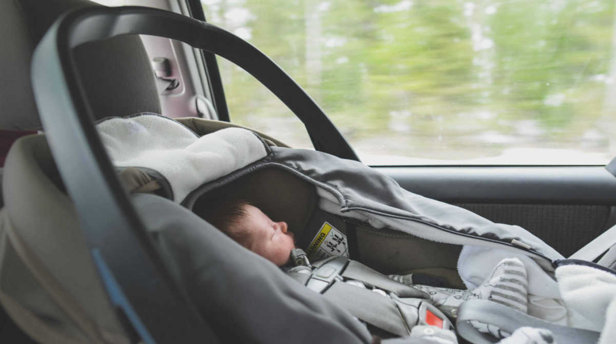 The Car Seat LadyHow to Position a Newborn Baby's Head in the Car Seat -  The Car Seat Lady