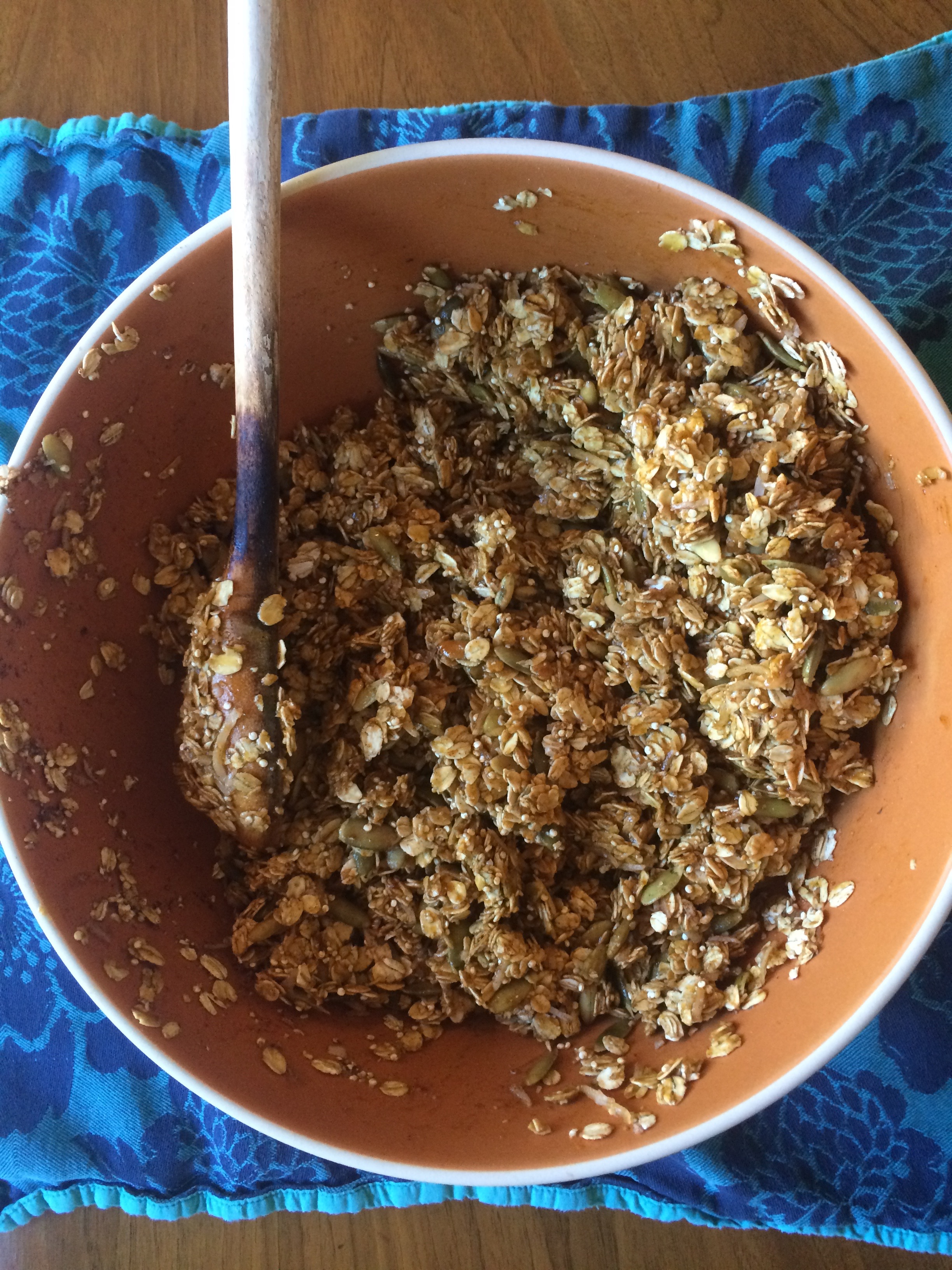 Crunchy Pumpkin Granola Recipe | Mom.com