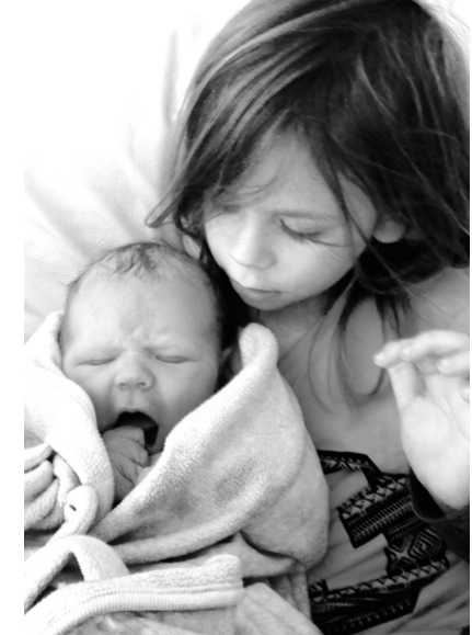 I Kept My Baby Attached To Her Umbilical Cord For 6 Days Mom Com I Kept My Baby Attached To Her Umbilical Cord For 6 Days Mom Com
