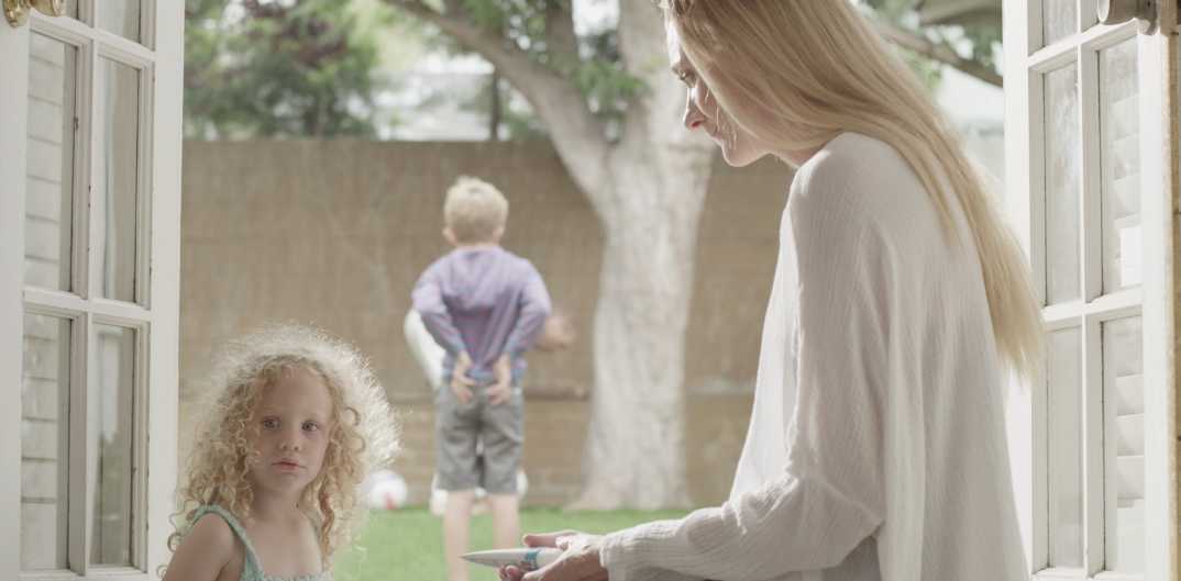 Kerri Walsh Jennings Eyes Gold Medal After Honest Company Partnership Mom Com Kerri Walsh Jennings Eyes Gold Medal After Honest Company Partnership Mom Com