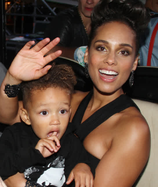 20 Celebrity Moms Who Changed Their Names Mom Com