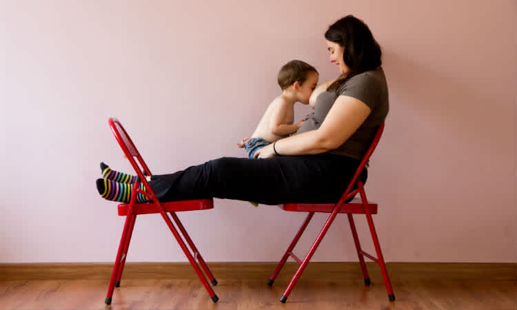 I M Letting My 2 Year Old Decide When To Stop Breastfeeding Mom Com
