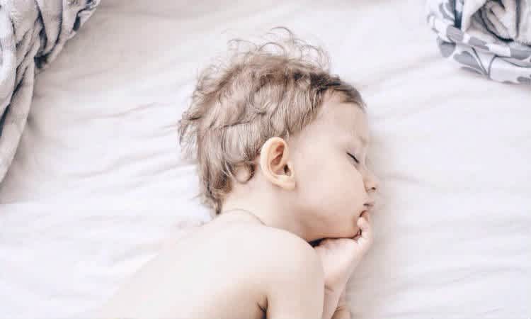 5 Benefits Of Having Your Baby Sleep On The Floor Mom Com