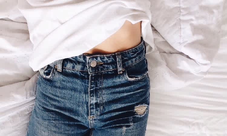8 Genius Hacks on How to Hide Belly Fat in Jeans