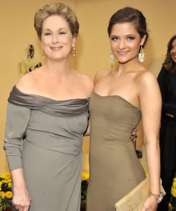 15 Famous College Graduates Mom Com 15 Famous College Graduates Mom Com