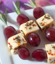 Grape Fontina Rosemary Skewers Mom Com Grape Fontina Rosemary Skewers Mom Com