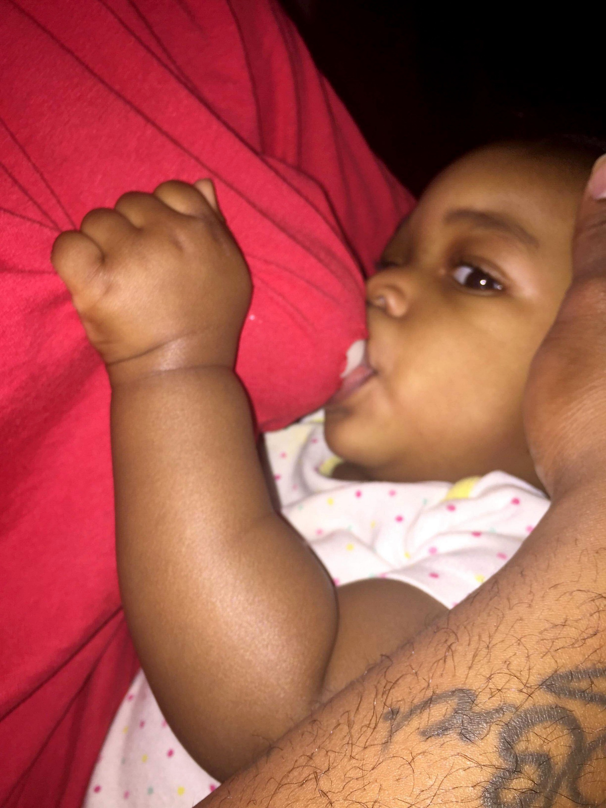 Dad S Breastfeeding Hack Is Just Perfection Mom Com