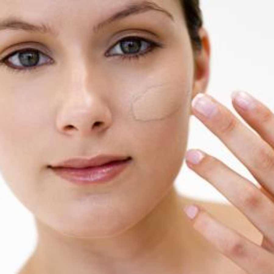 Makeup To Enhance Oval Shaped Faces