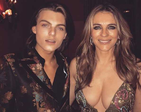 Download Omg Calm Down So What If A Mom Shows Some Cleavage Mom Com For iPhone Free Get Wallpaper Omg Calm Down So What If A Mom Shows Some Cleavage Mom Com For iPhone