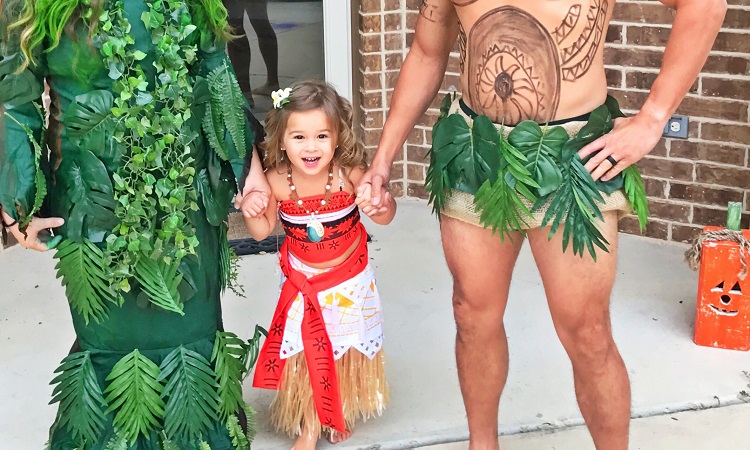 pregnant hawaiian costume