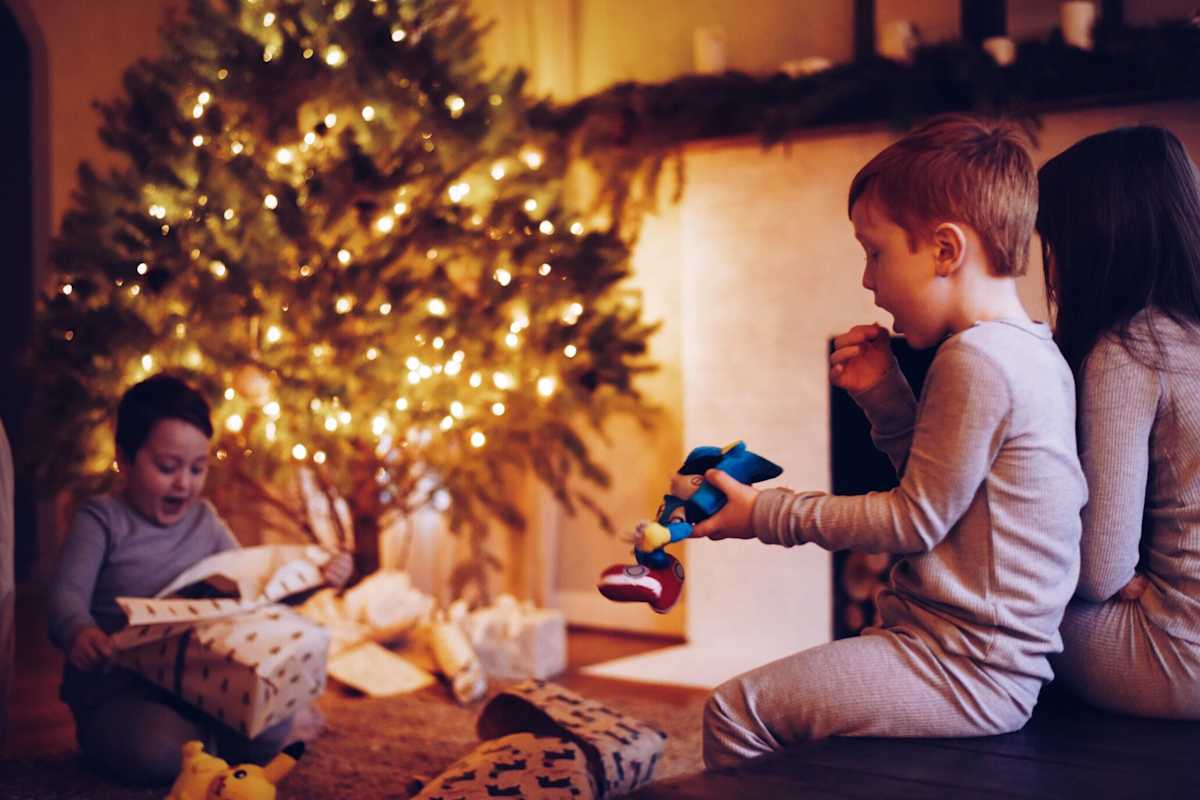 Santa Will Never Bring Our Kids Big Gifts Mom Com Christmas Presents For Kids