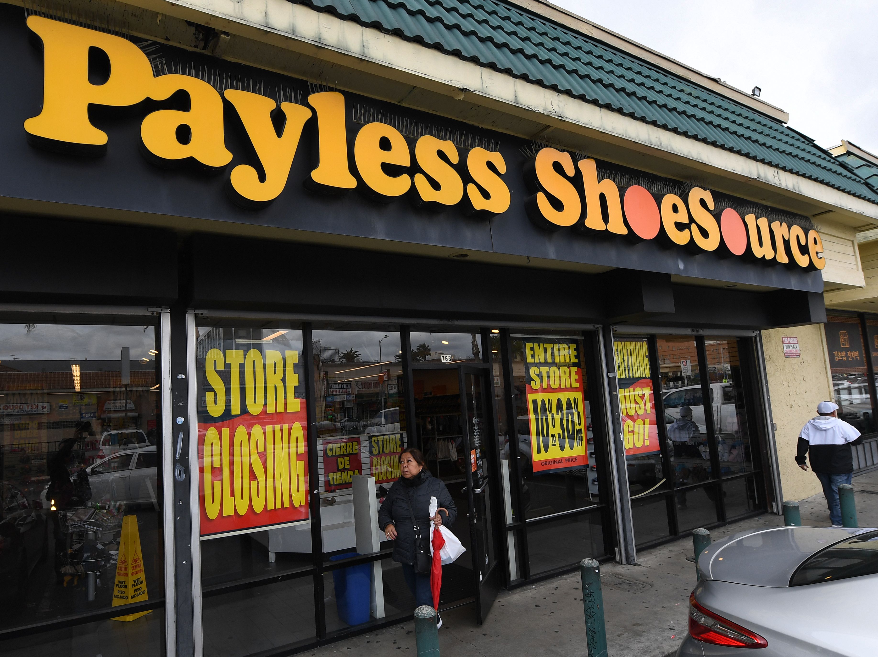payless to close all stores