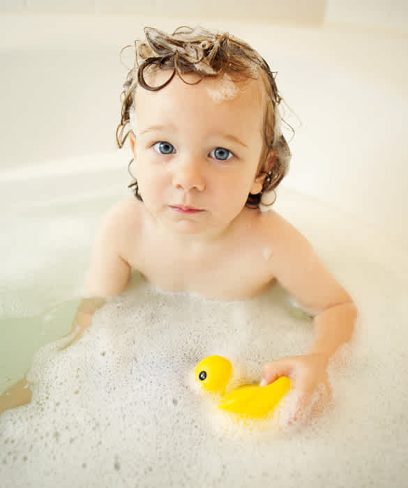 How to Get Your Toddler to Love Bath Time Mom.com