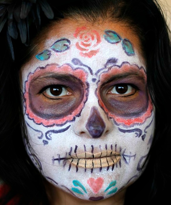 La Catrina Makeup Tutorial for Day of the Dead Mom