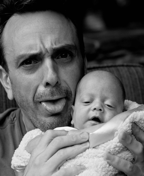 Hank Azaria's Look At 'Fatherhood' | Mom.com