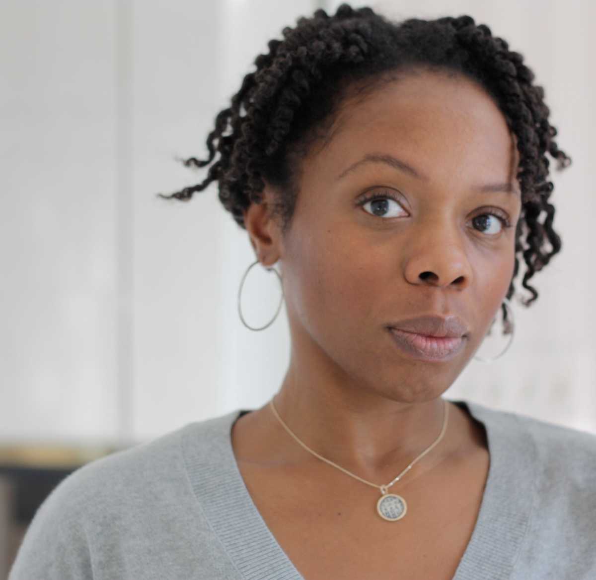 6 Things I Learned About Motherhood From Clair Huxtable Mom Com