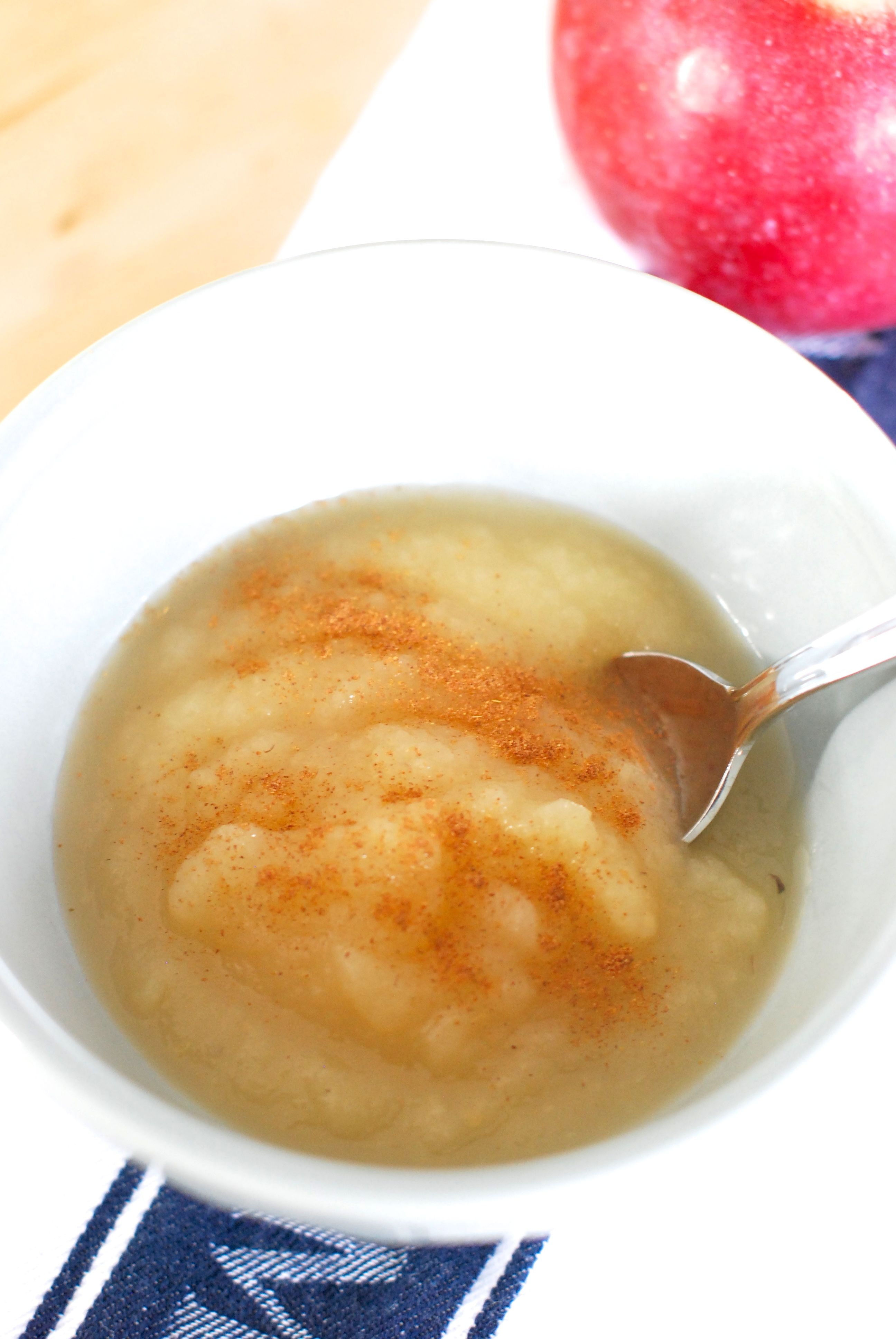 Easy SlowCooker Applesauce