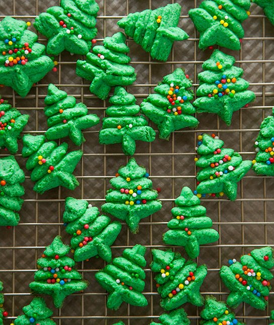 25 Days of Cookies Christmas Tree Spritz
