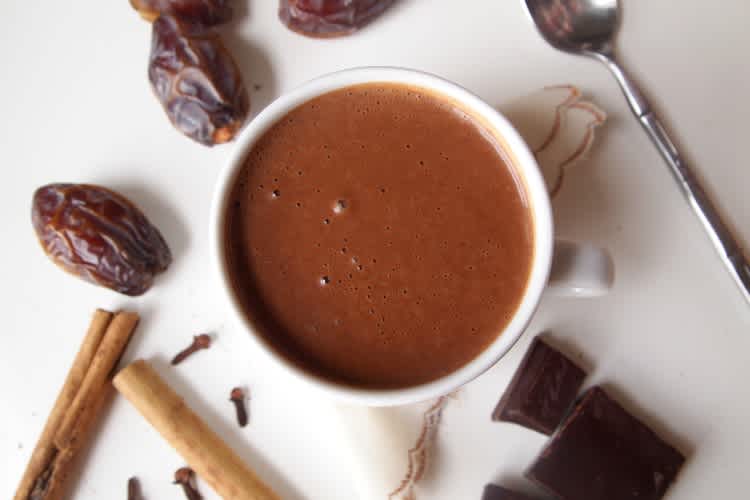 Горячий шоколад без шоколада. Макать в горячий шоколад.