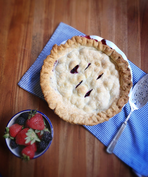 Summer Blackberry Pie Mom Com