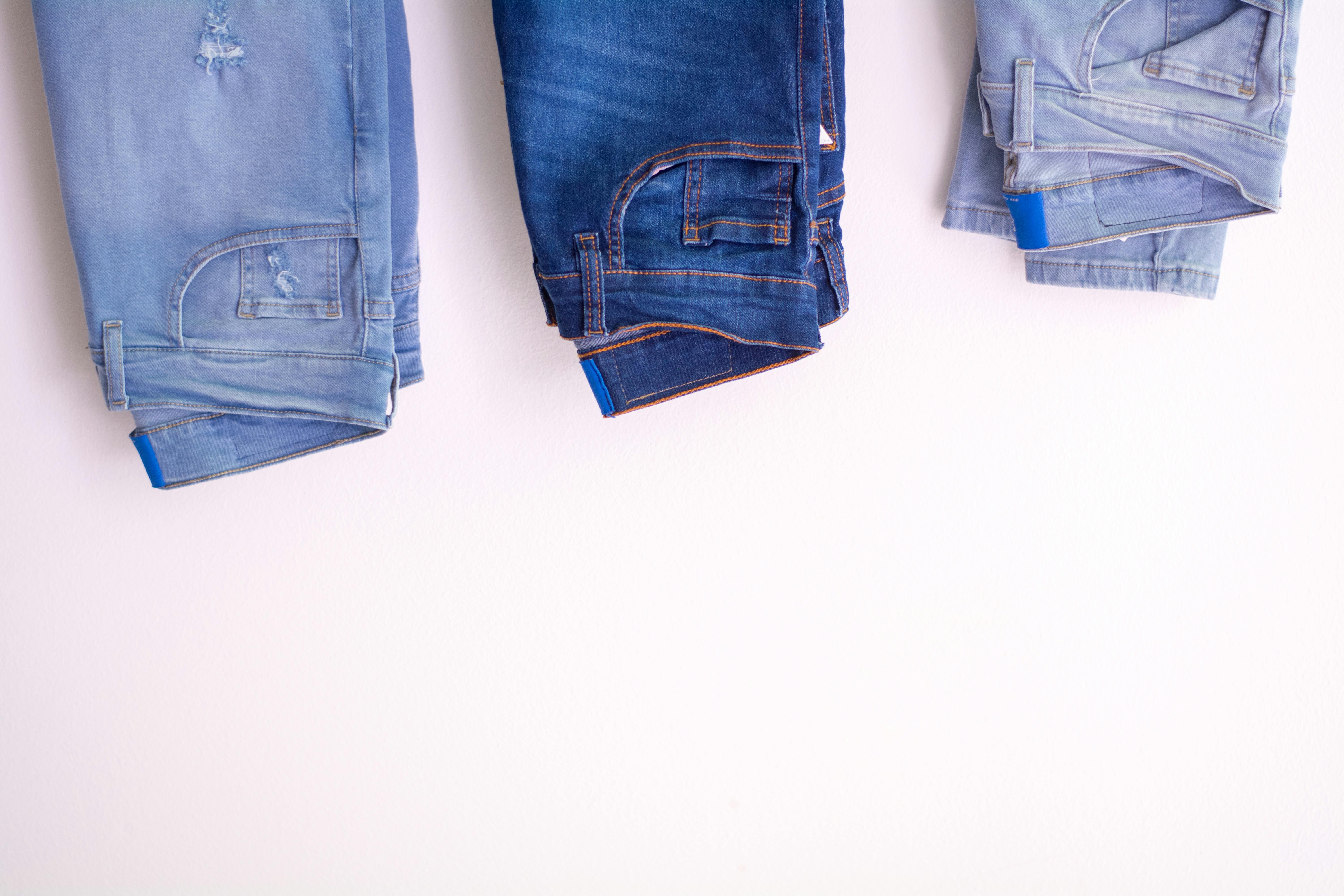 Doei spijkerbroekenstruggle: in deze winkels koopt &C's redactie het liefst haar jeans