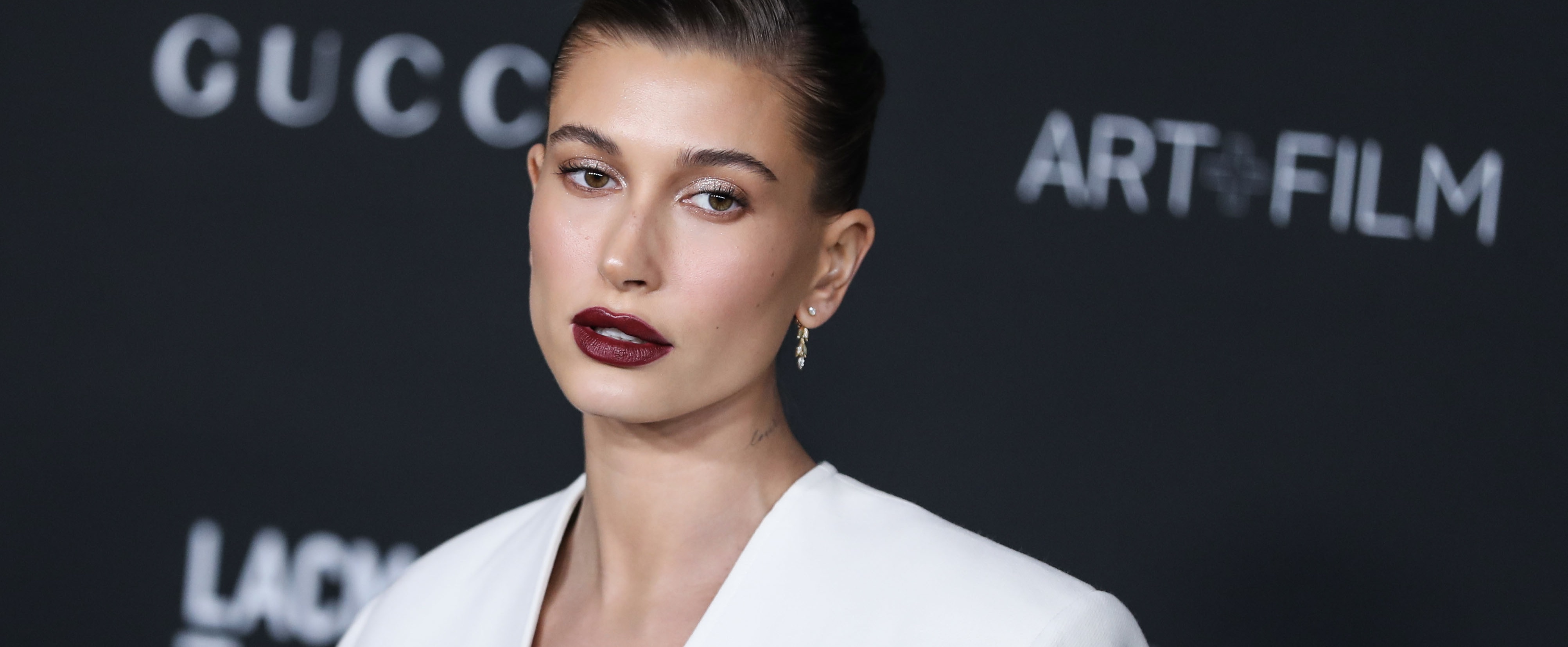 Hailey Bieber deelt: ik ben niet zwanger, heb cyste aan eierstok