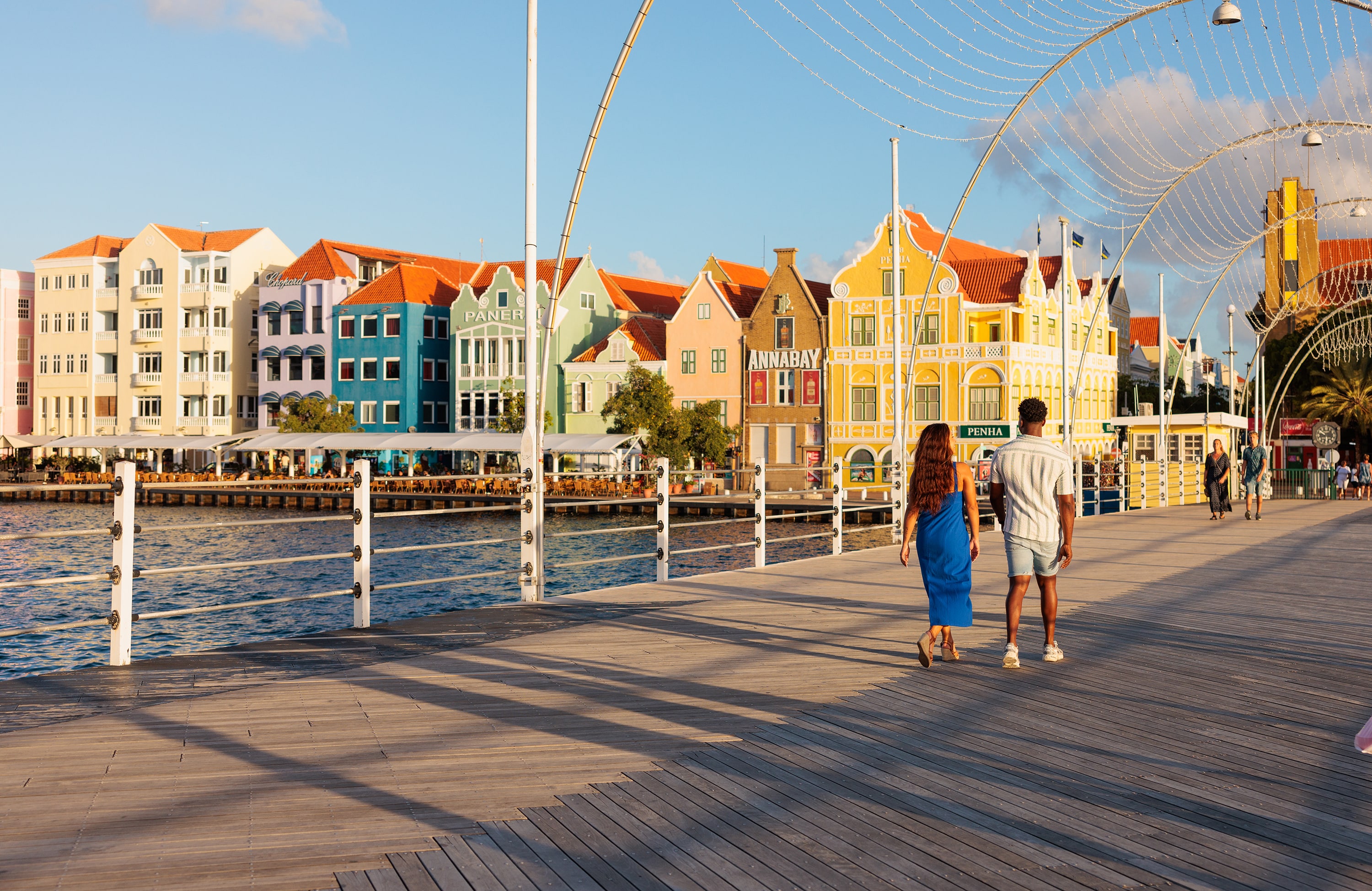 Bright8 / Curacao tourist board - Handelskade