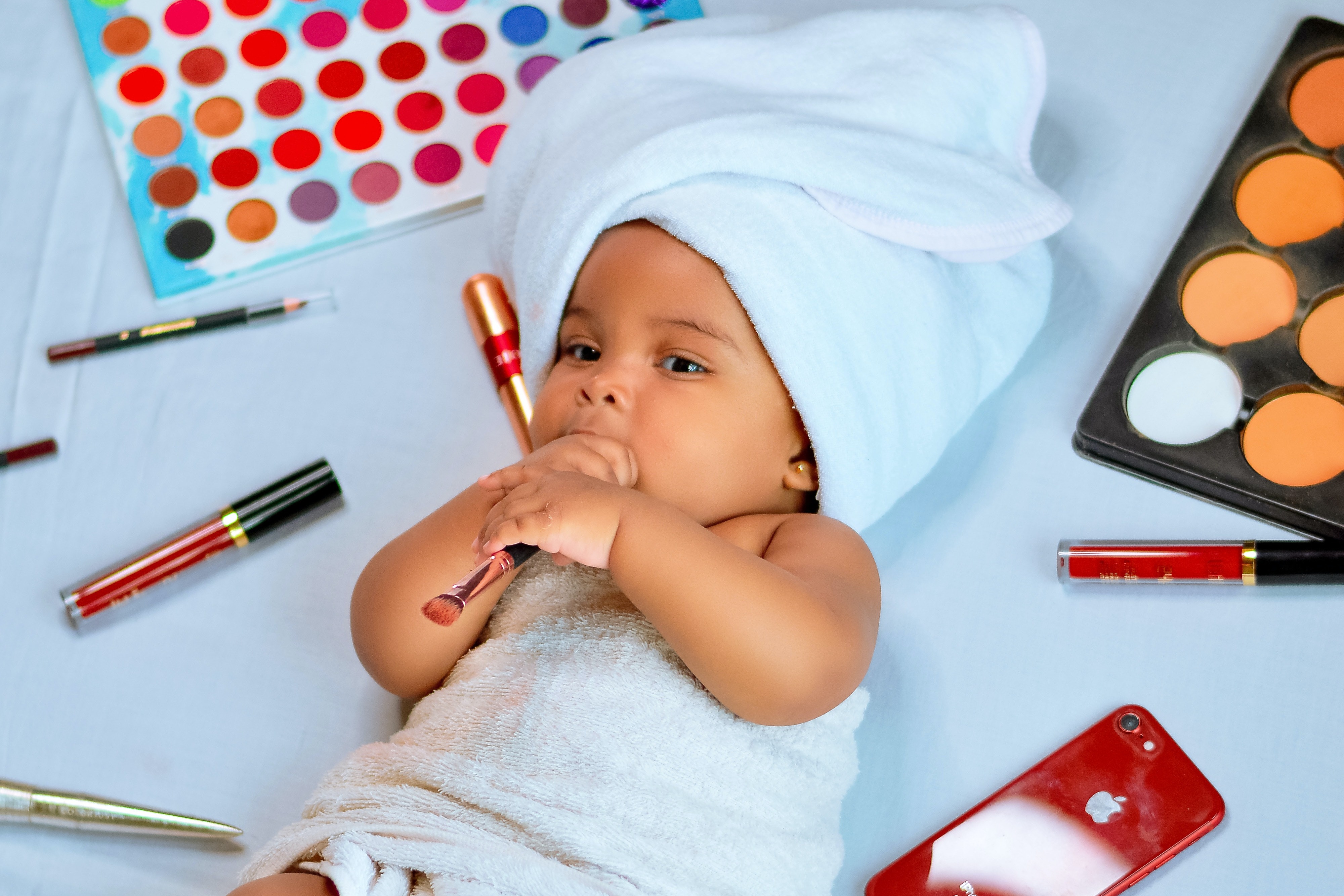 Lipjes getuit, baby d'r uit: Birthing make-up is dé nieuwe trend op TikTok